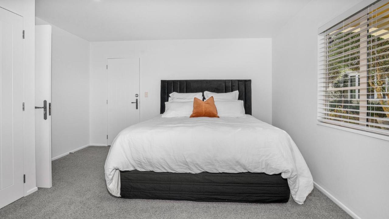 Beachfront Beauty Whangaparaoa Exterior photo