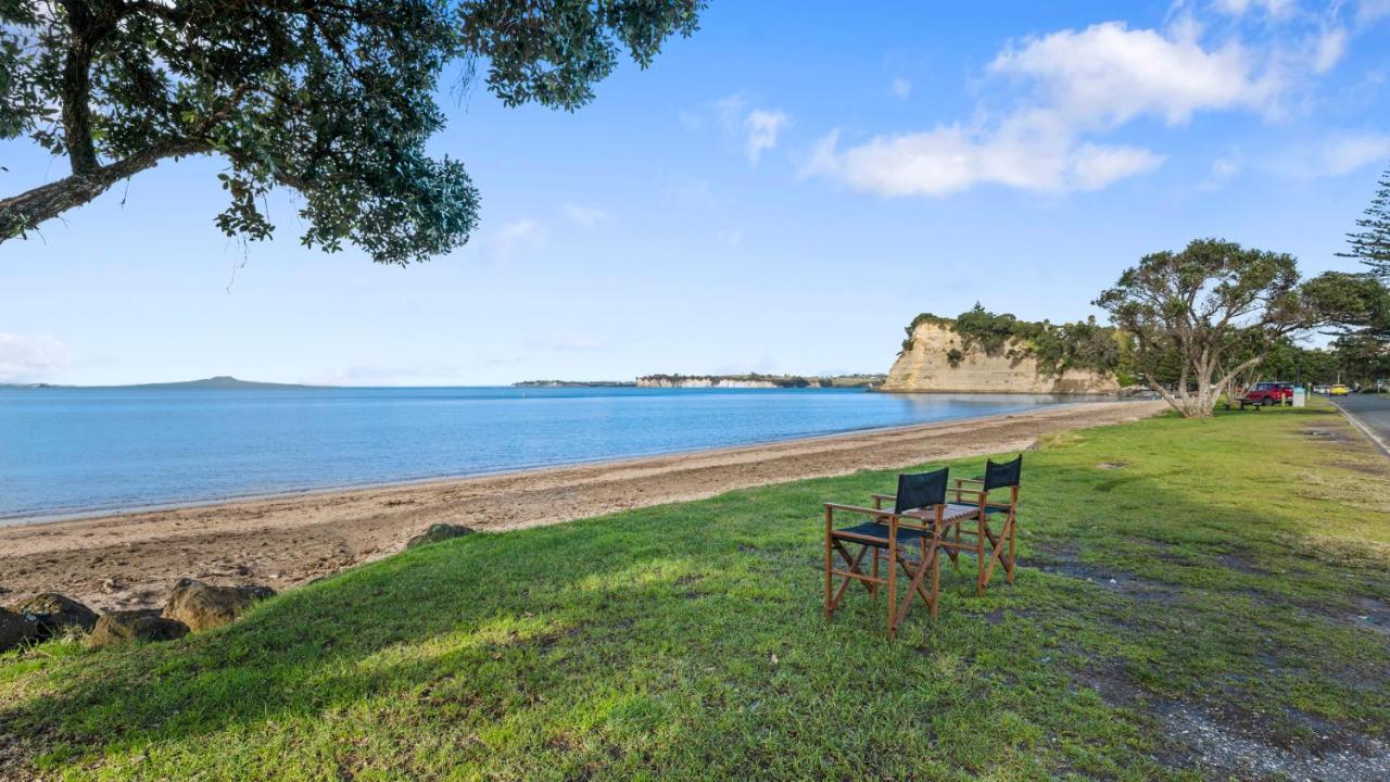 Beachfront Beauty Whangaparaoa Exterior photo