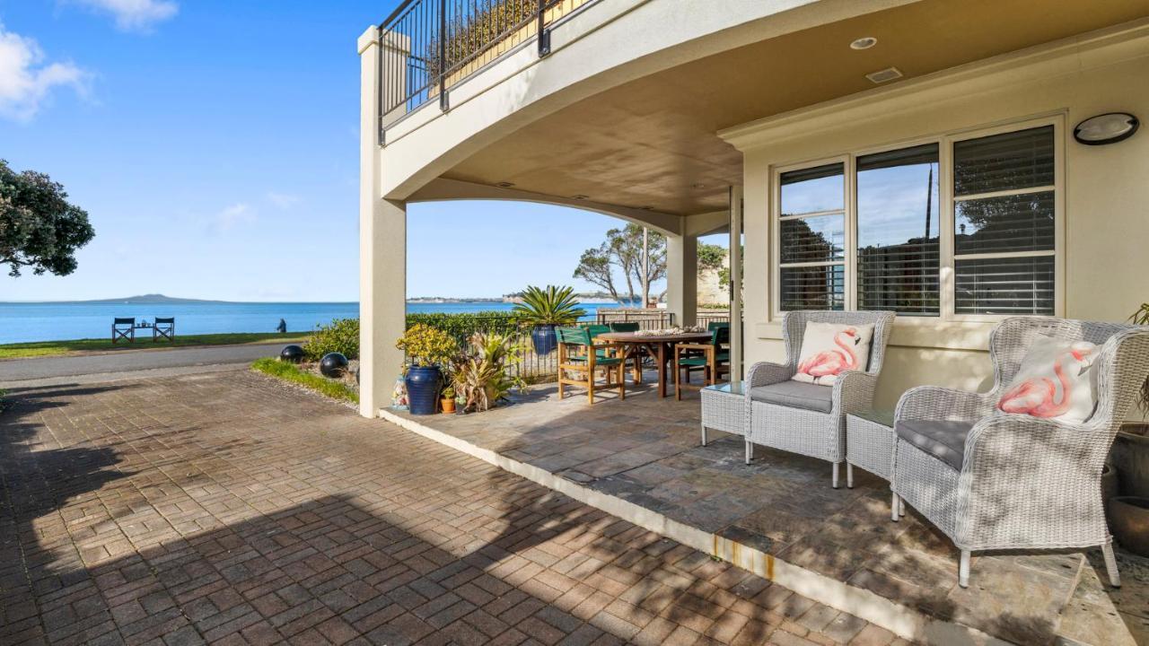 Beachfront Beauty Whangaparaoa Exterior photo
